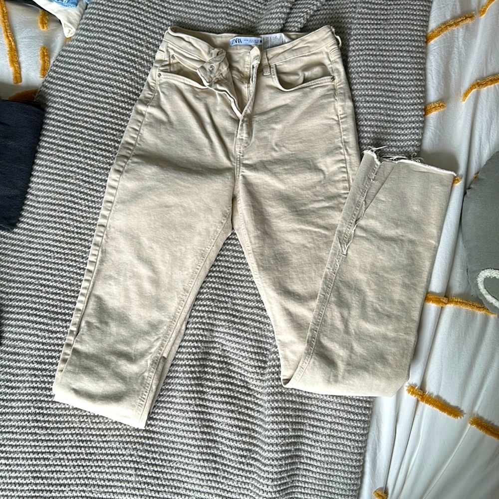 Beige Zara jeans